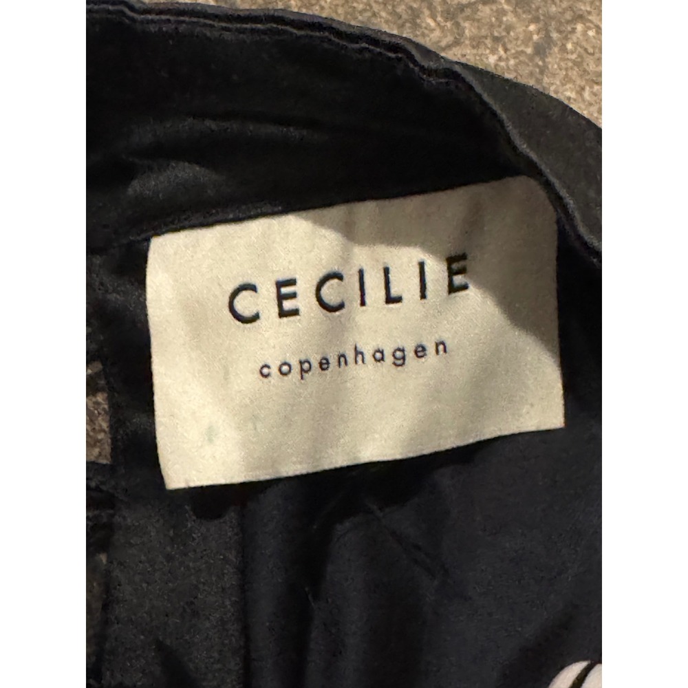 Cecilie Copenhagen Black Velvet Textured Top Mock Neck Long Sleeve Blouse - Picture 5 of 10